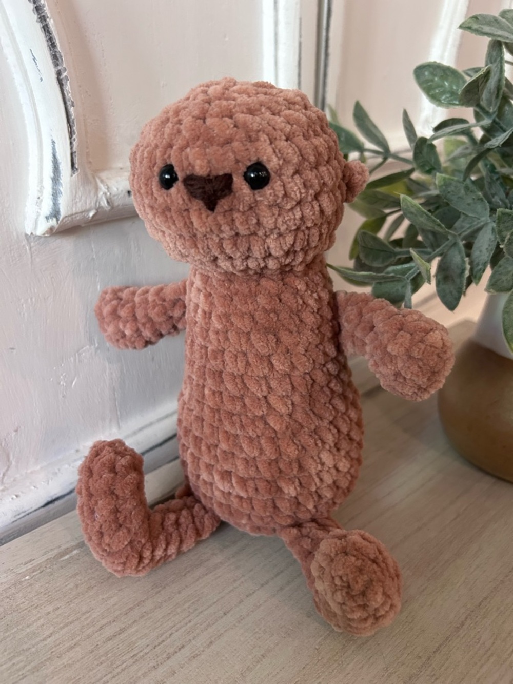 🦦 Hand-Crocheted Cute Otter 7” tall When Sitting